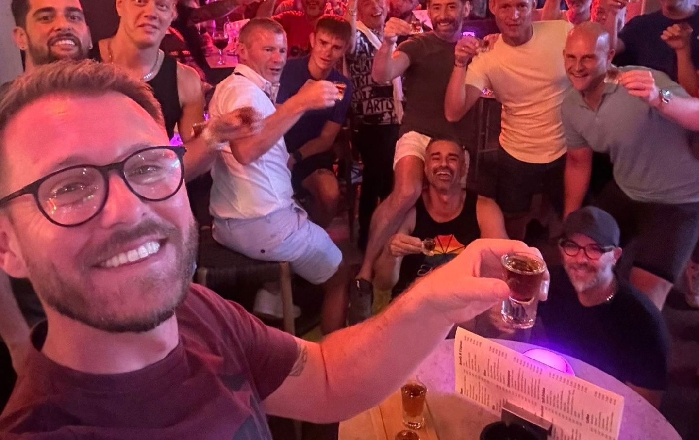 Acompáñanos a disfrutar de un buen vino este Winter Pride.